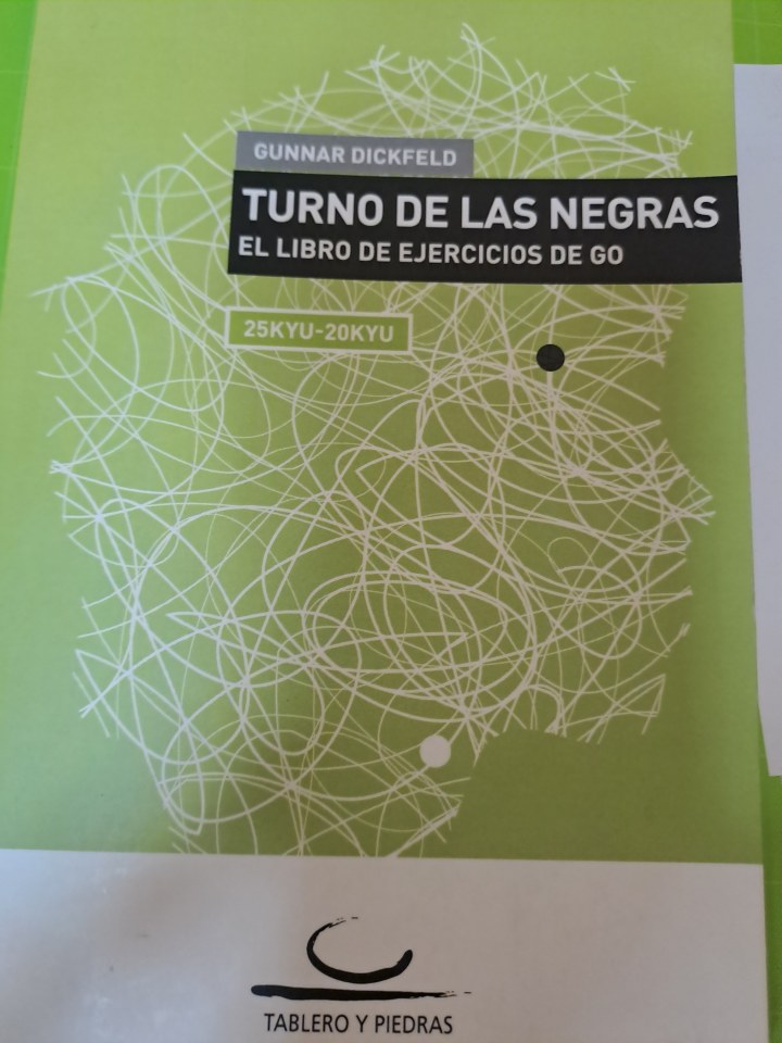 Portada de Turno de las Negras: El libro de ejercicios de Go